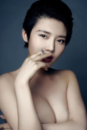 秋霞在线观看看_BD国语完整视频观看
